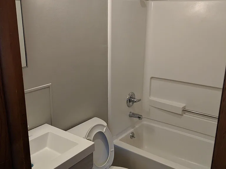 822 N Juliette Ave #4 — Photo 6