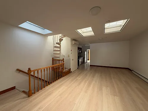 602 39th St #308 Photo 1 602 39th St #308 Photo 1