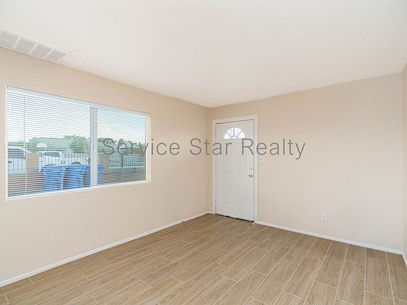 5th image of 2226 E Pueblo Ave APT 3