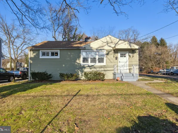 511 N Church St, Moorestown, NJ 08057