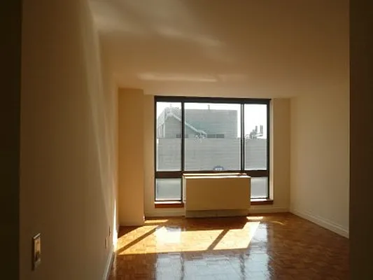 Rented by Classic Marketing- 530 Park1 | media 78