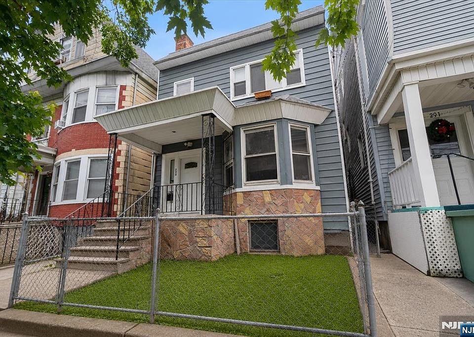 1st image of 293 Clifton Ave