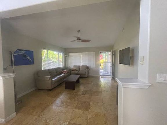 4th image of 75-290 Malulani Dr