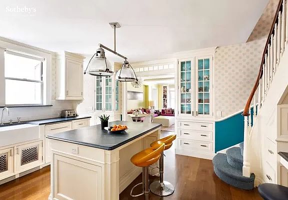 3rd image of 8 E 96th St #12AB