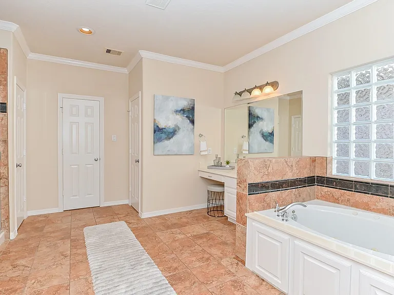 1126 Sopris Dr — Photo 21