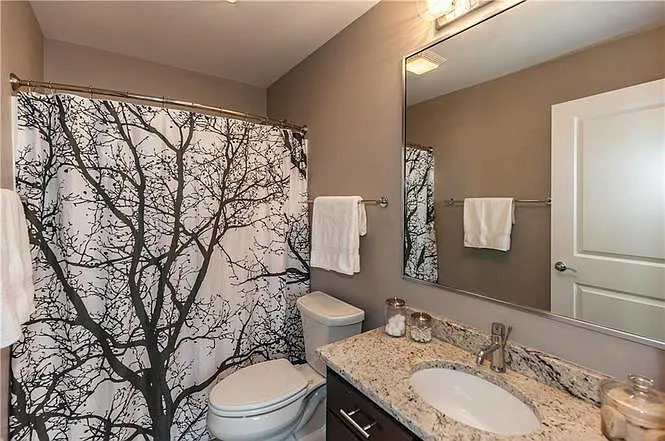 110 E Washington St #601 — Photo 18