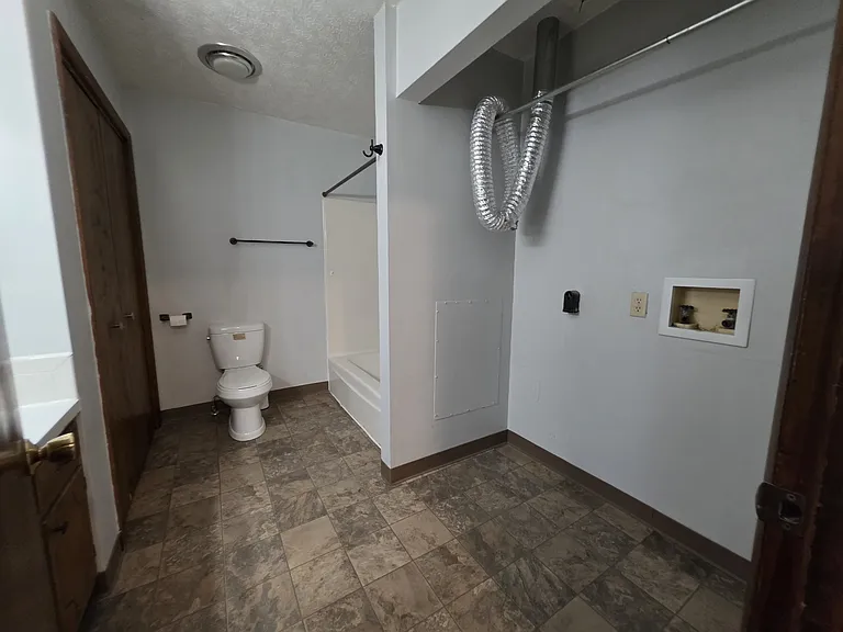 531 E Brown Ave — Photo 12