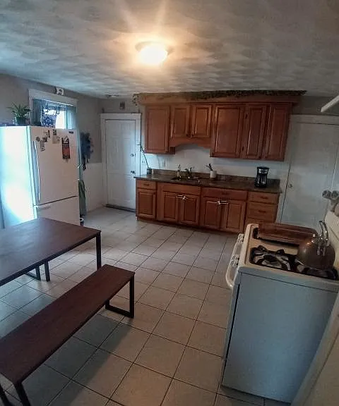 87 Penn St #1 — Photo 3