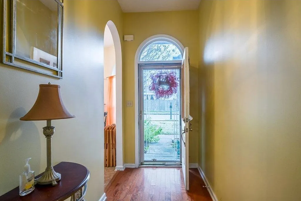 3 bed, 1527 sqft, $1,750 — Photo 2