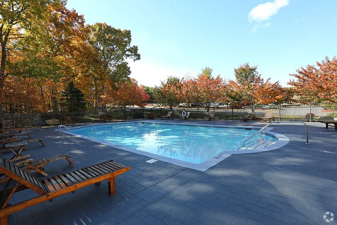 La Triumphe Apartments — Photo 4