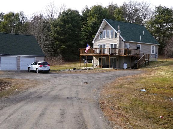 2nd image of 511 River Road