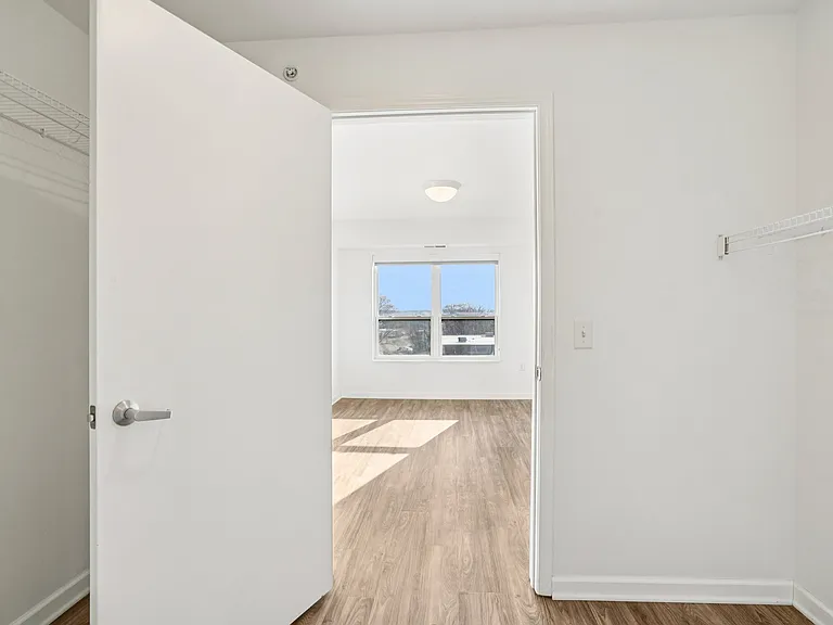 Lexington Flats — Photo 27
