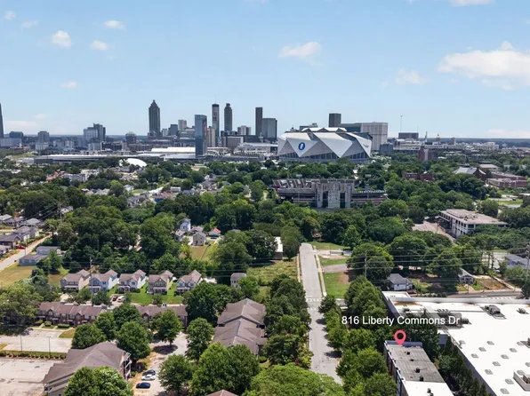 816 Liberty Commons Dr NW, Atlanta, GA 30314