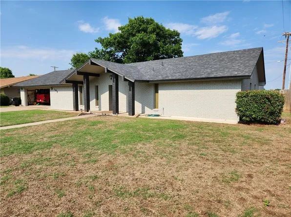 108 Mary Kay Dr, Tipton, OK 73570