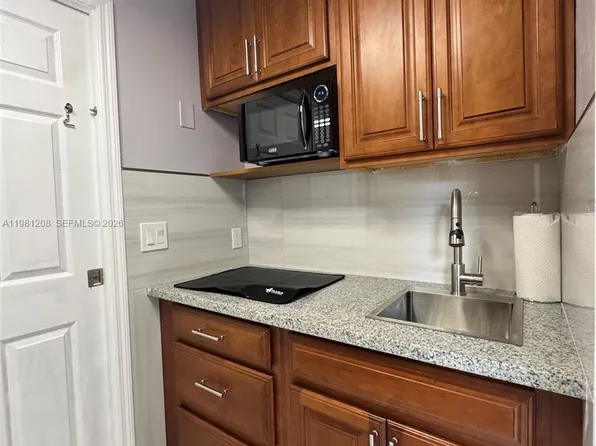 3316 NW 36th Ave #Na, Fort Lauderdale, FL 33309