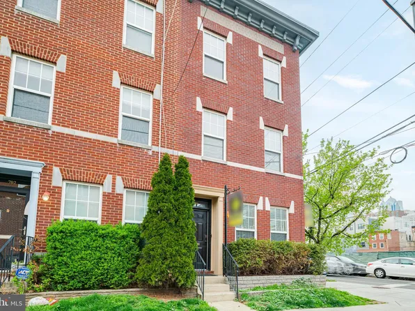 700 S 13th St, Philadelphia, PA 19147