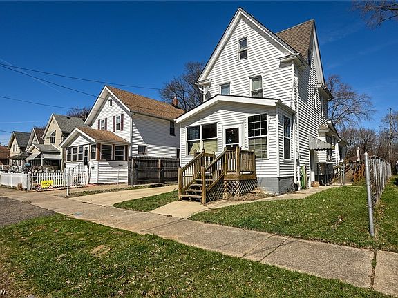 2nd image of 1147 McIntosh Ave
