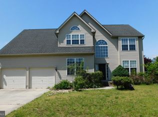 813 Renaissance Dr, Williamstown, NJ 08094