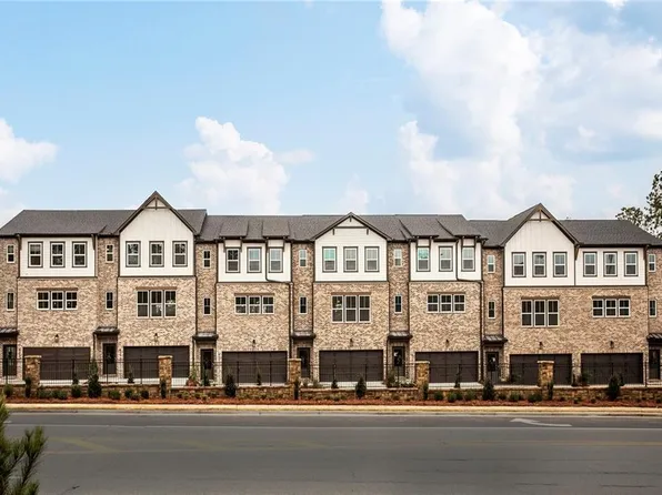 374 Sunset Hollow St, Sugar Hill, GA 30518