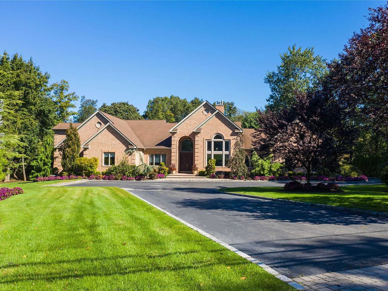 25 Elm Street, Woodbury, NY 11797 Zillow