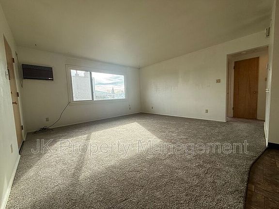4th image of 1223 Smelter Ave NE APT 4