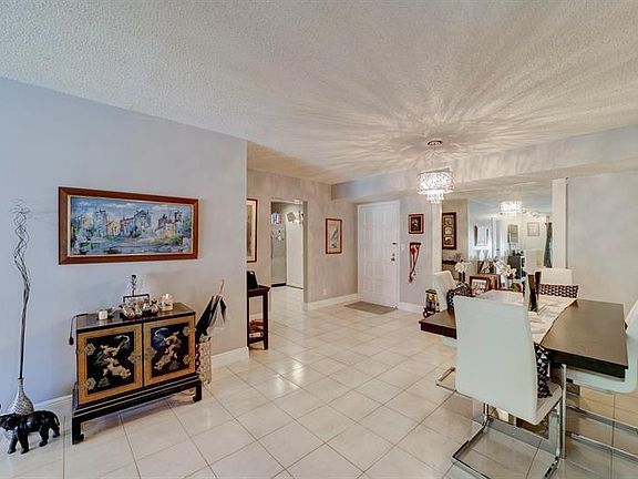 3rd image of 6001 N Falls Circle Dr