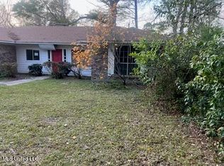 336 Drake Hill Dr, Port Gibson, MS 39150