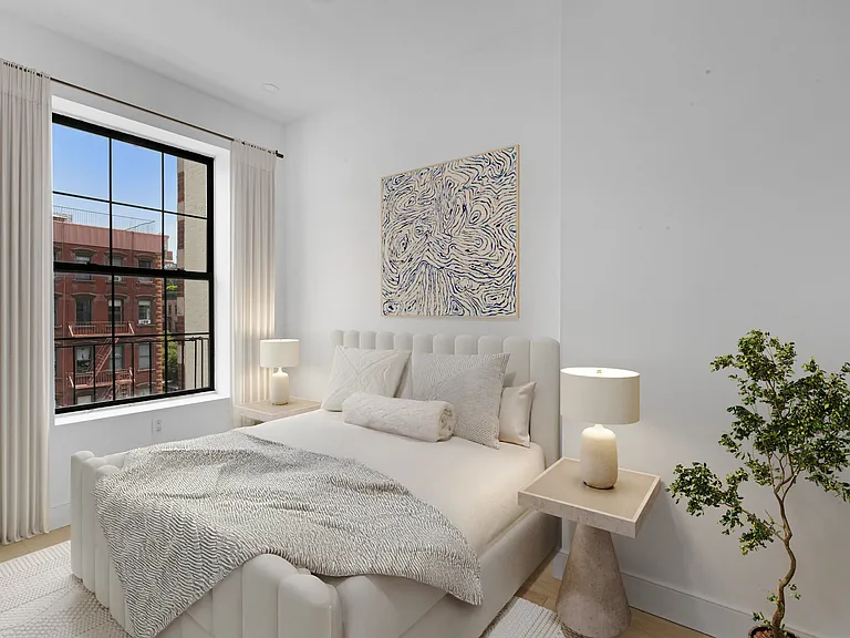 149 2nd Ave #4 — Photo 8