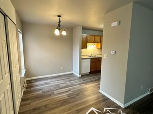 734 W 10th Ave #1, Oshkosh, WI 54902