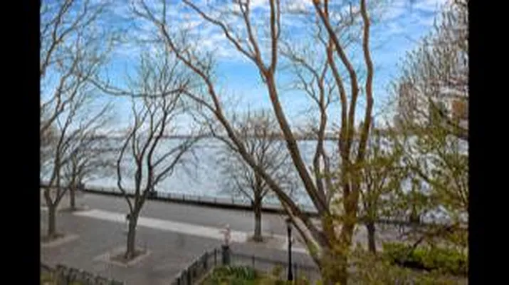 Rented by Level Group | media 25