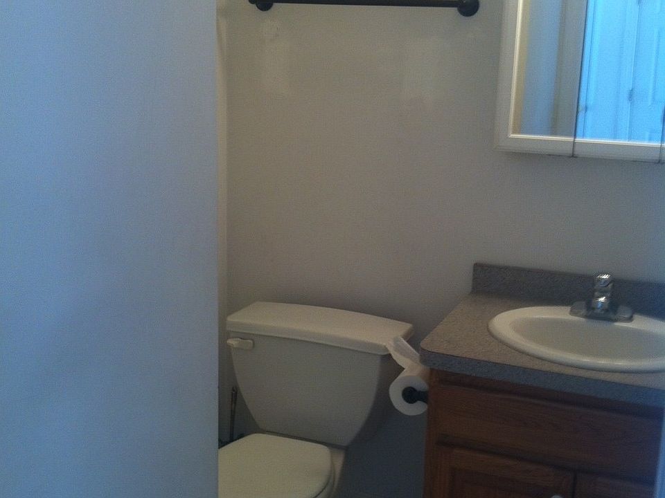 2nd image of 47 Tift St