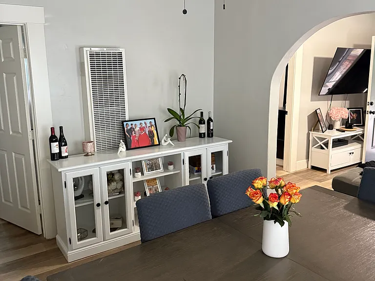 4039 Van Dyke Ave — Photo 17