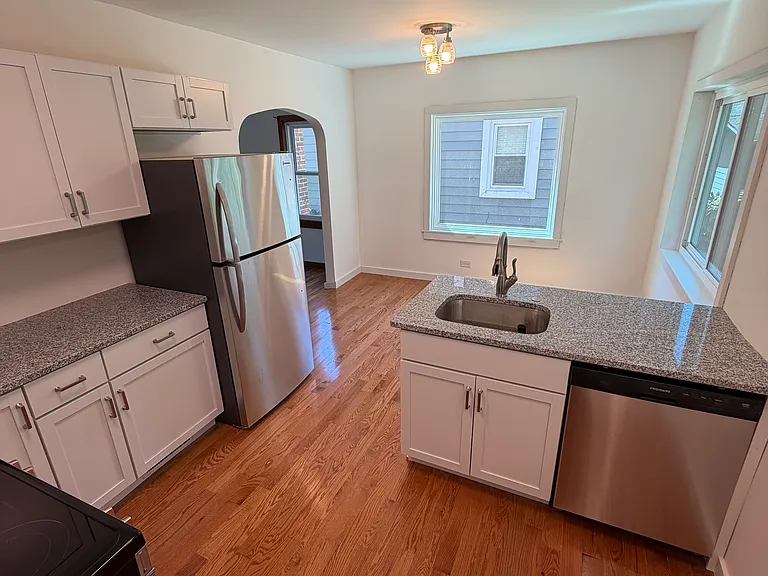 705 N Trumbull St #2 — Photo 1