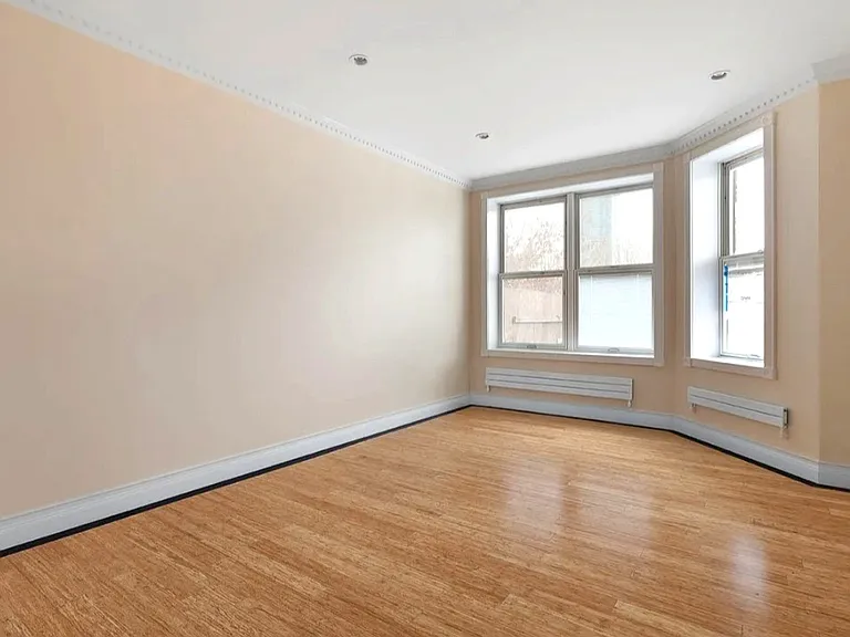 45-36 11th St #1 — Photo 5
