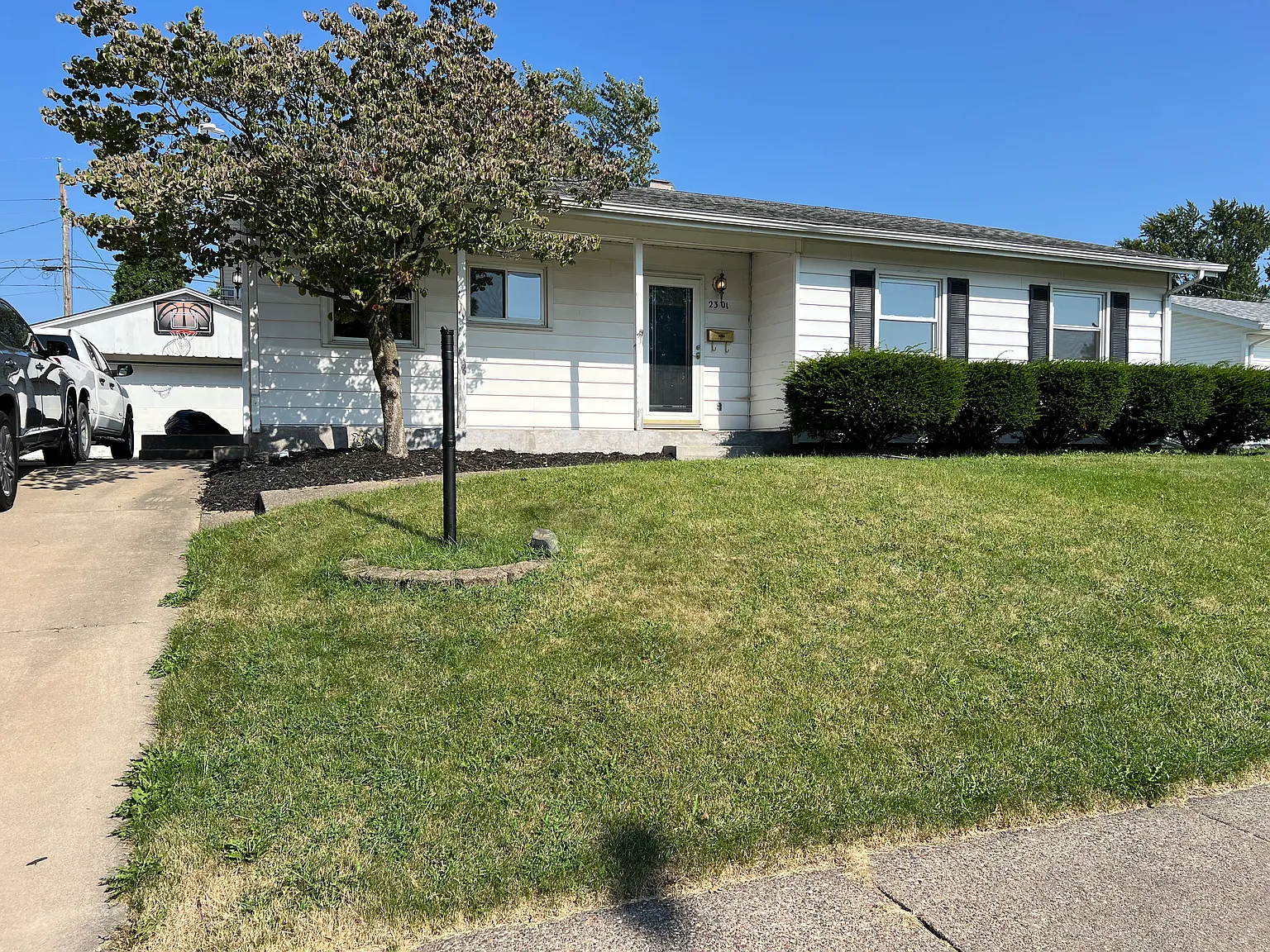 2301 Hillandale Rd photo 1