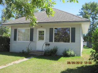 1023 4th St, Langdon, ND 58249