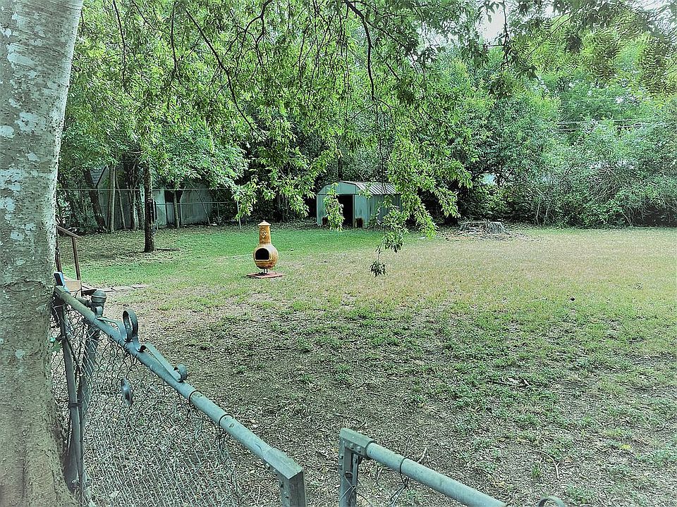 2nd image of 4502 Hank Ave