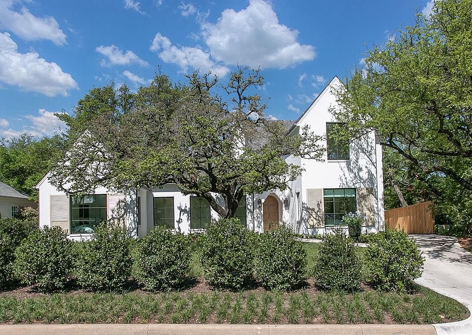 1st image of 205 Crestwood Dr