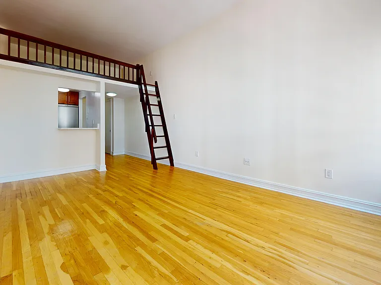 1 Astor Pl #3C — Photo 3