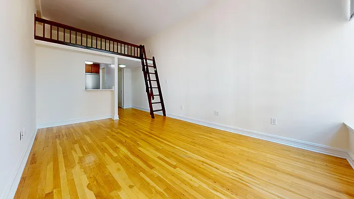 Rented by Bond New York | media 3
