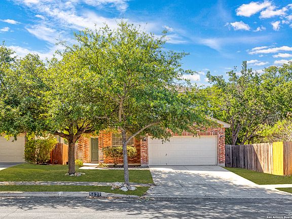 2nd image of 5427 Argyle Way