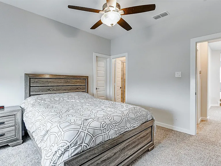 9903 Regal Bend Dr — Photo 7