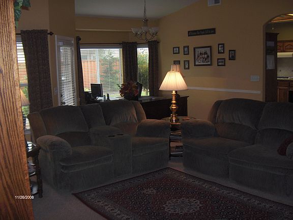 Living Room/Formal Dining Ro