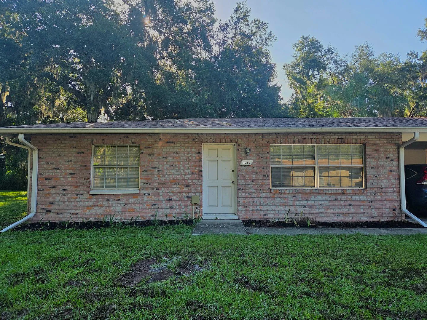 Newly Renovated 2 -Bedroom 1 Bath Home for rent in Lakeland, FL. — Photo 1