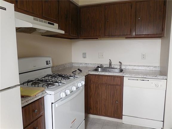 4th image of 1741 Patrick Pl