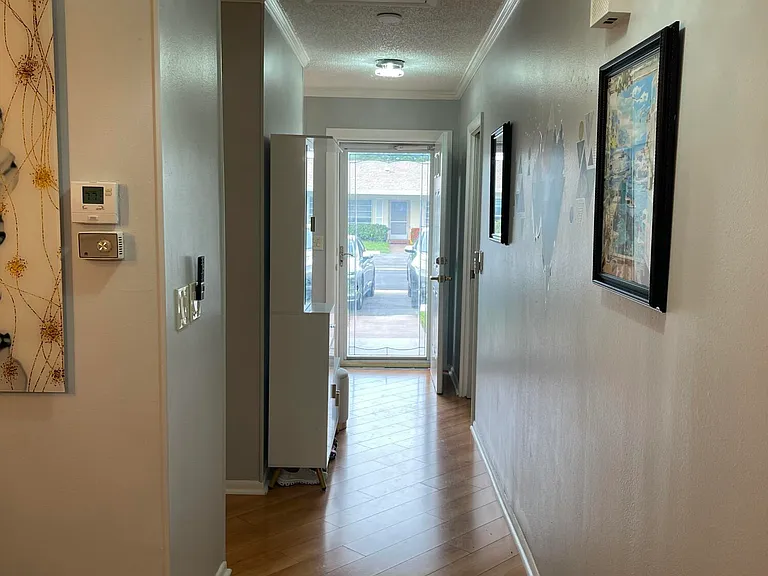 8744 Bella Vista Dr — Photo 12