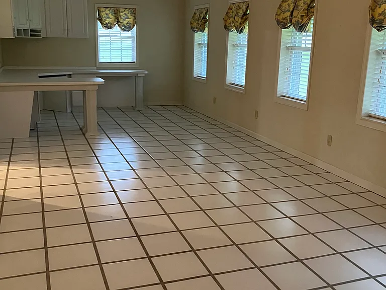 5082 New Hwy #68 — Photo 17