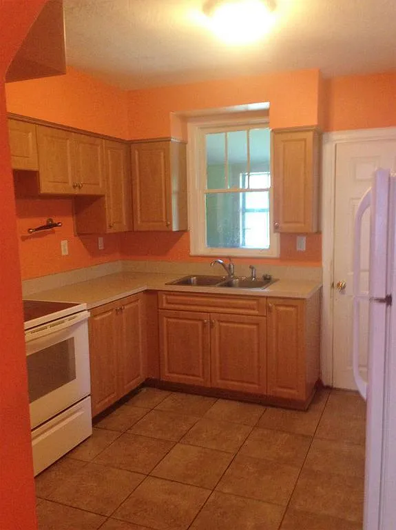 115 Longfellow Boulevard - 1 — Photo 1
