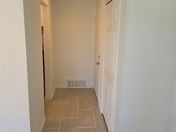 2nd image of 544 Wilson Bridge Dr