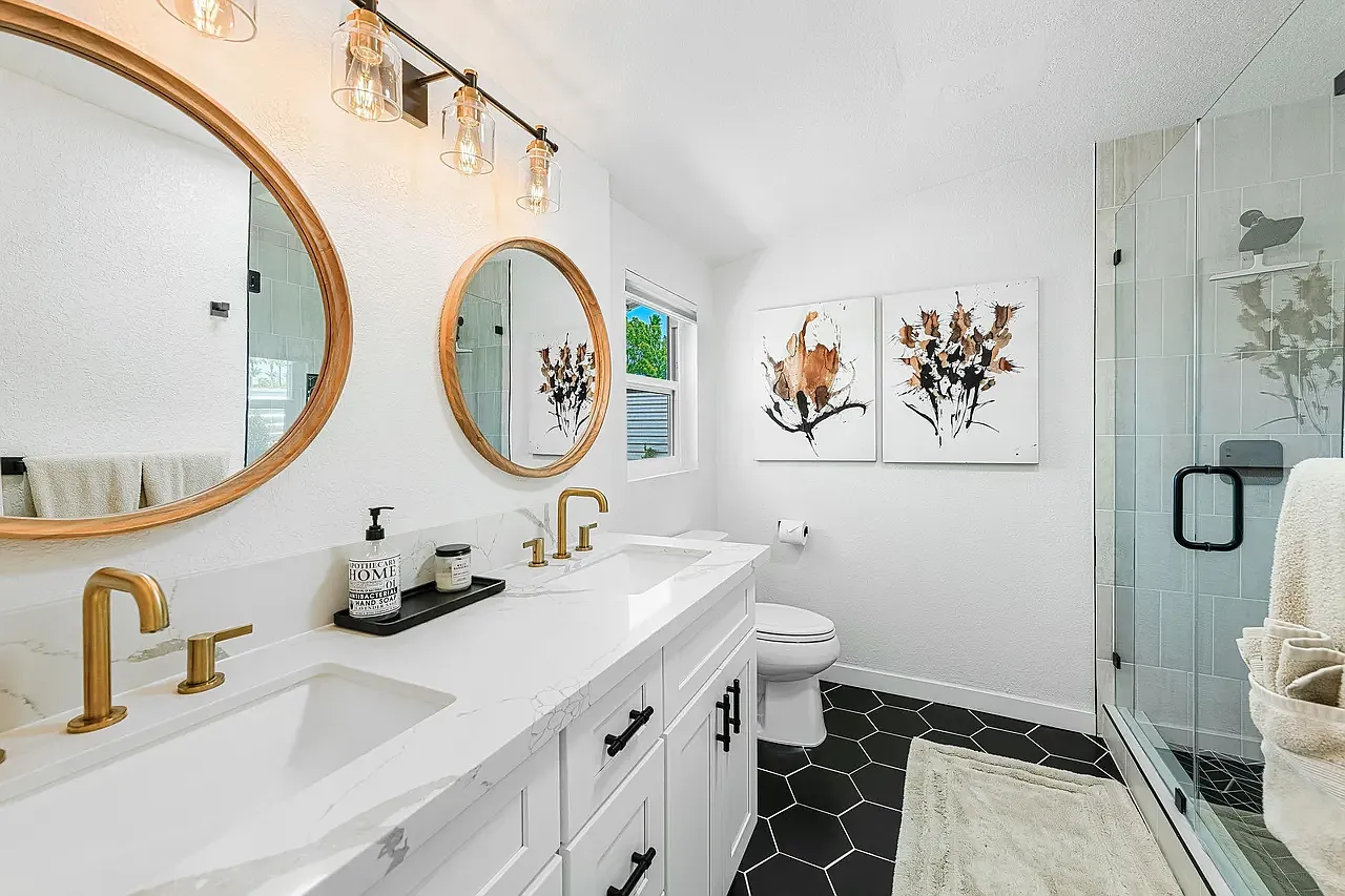 3 bed, $4,500 — Photo 3